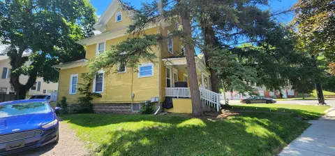 1239 Greenwood, Jackson, MI 49203