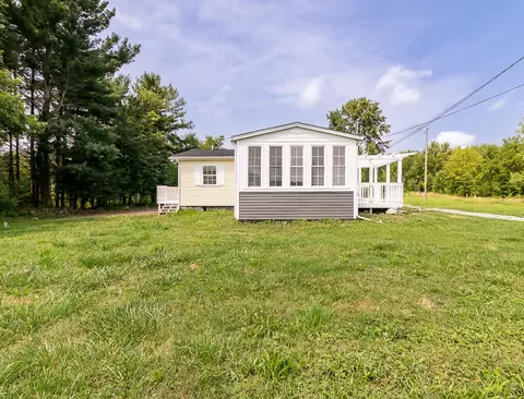 70622 48th, Watervliet, MI 49098