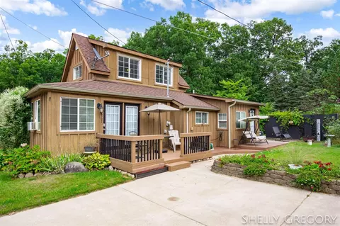 8702 Orleans, Update, MI 48834