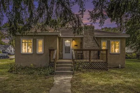 600 S Lincoln, Three Rivers, MI 49093