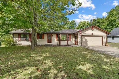 119 Forbes, Plainwell, MI 49080