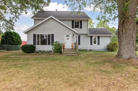 5911 E V, Vicksburg, MI 49097