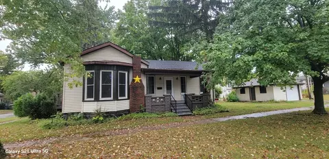 402 Pennsylvania, Dowagiac, MI 49047