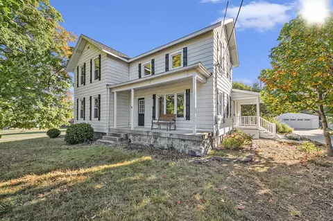 7522 Burlingame, Byron Center, MI 49315