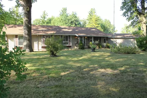 2979 E 8th, White Cloud, MI 49349