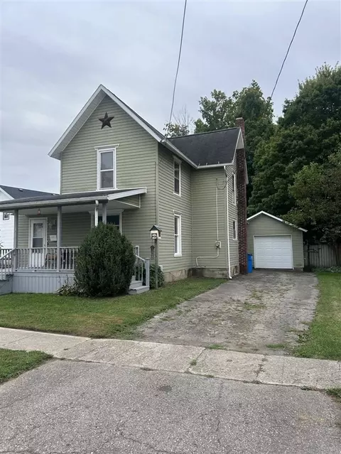 27 E Jefferson, Quincy, MI 49082