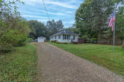 3329 Courtlandt, Kalamazoo, MI 49004