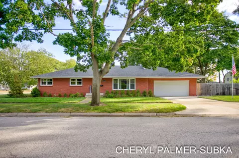 414 3rd, Muskegon, MI 49445