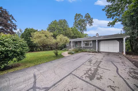 1111 S Wisner, Jackson, MI 49203 photo 2