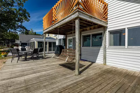 Exterior - 4028 E Michigan, Au Gres, MI 48703 photo 7 of 22