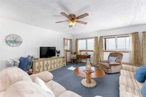 Living - 4028 E Michigan, Au Gres, MI 48703 photo 3 of 4