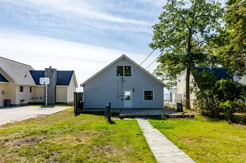 Exterior - 4028 E Michigan, Au Gres, MI 48703 photo 16 of 22