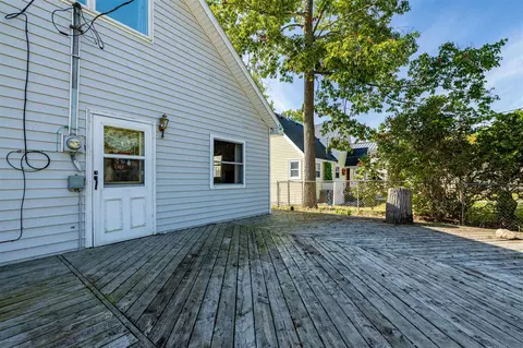 Exterior - 4028 E Michigan, Au Gres, MI 48703 photo 5 of 22