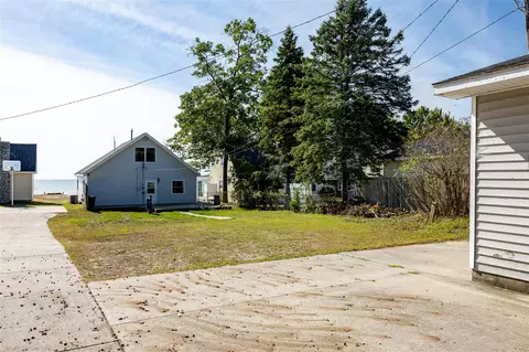 Exterior - 4028 E Michigan, Au Gres, MI 48703 photo 15 of 22