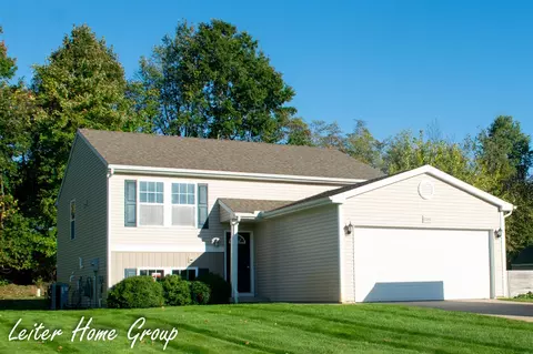 13382 Sunset Vw, Cedar Springs, MI 49319