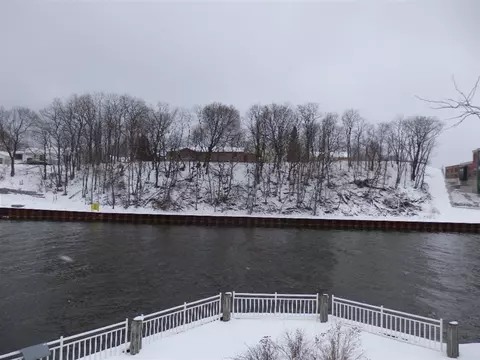 Sixth Ave, Manistee, MI 49660 photo 5