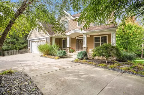 7415 Emerald Woods, Byron Center, MI 49315