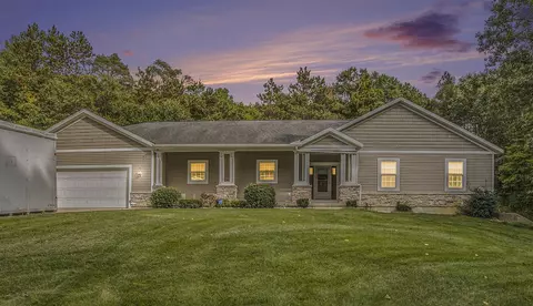 7801 Cascade, Grand Rapids, MI 49546