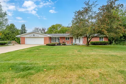 3612 Northview Dr, Kalamazoo, MI 49004
