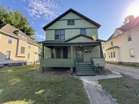 1016 E Stockbridge, Kalamazoo, MI 49001