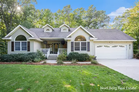 2049 Shir Ron, Muskegon, MI 49445