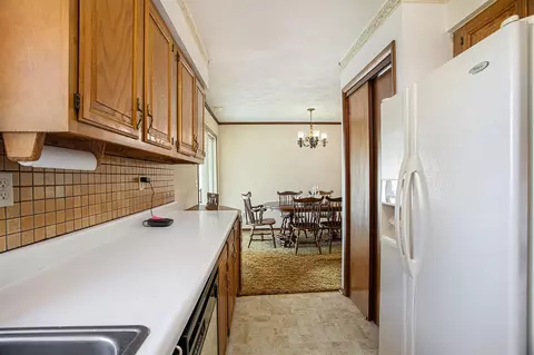 Kitchen - 7900 Old Us 27, Marshall, MI 49068 photo 2 of 3
