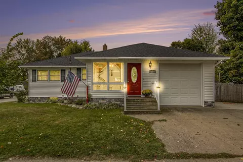 203 Lincoln, Hopkins, MI 49328
