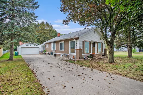 429 N 30th, Springfield, MI 49037 photo 17