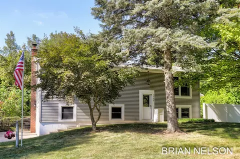 3988 Beeline, Holland, MI 49423