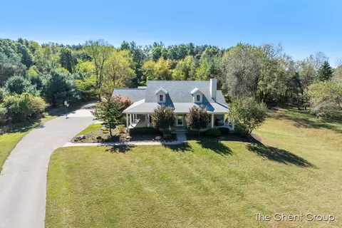 9880 Downes, Lowell, MI 49331
