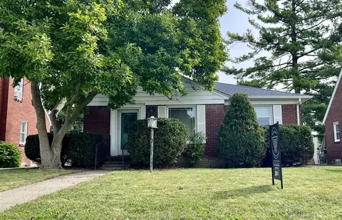2365 17th St, Wyandotte, MI 48192