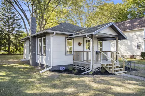 314 N Douglas, Three Rivers, MI 49093 photo 2