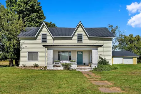 194 W Chicago, Coldwater, MI 49036