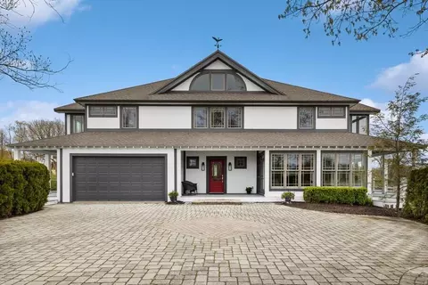 202 E Water, New Buffalo, MI 49117