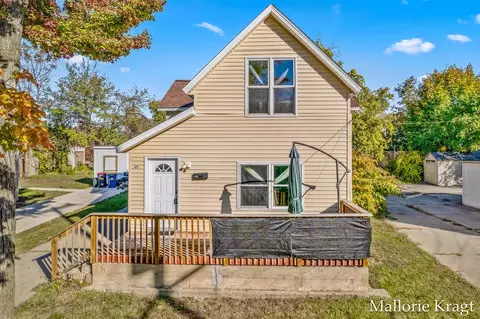 825 Sherman, Grand Rapids, MI 49506