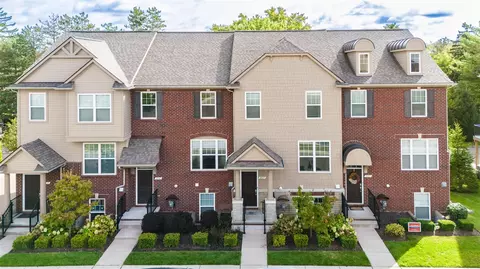 2845 Hartwick, Rochester Hills, MI 48307
