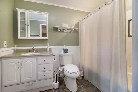 Bath - 87 E Hanover, Pentwater, MI 49449 photo 1 of 2
