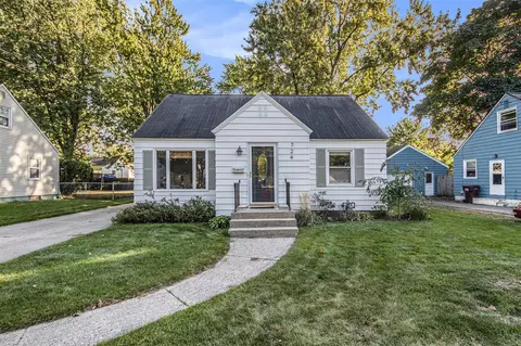 724 Cricklewood, Wyoming, MI 49509
