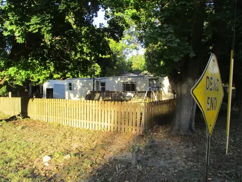 704 N Camburn, Stanton, MI 48888