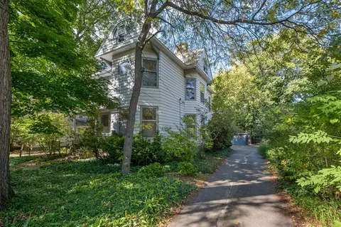 435 Crescent, Grand Rapids, MI 49503