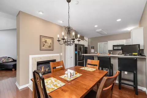 Dining - 47636 Scenic Cir S, Canton, MI 48188 photo 2 of 2