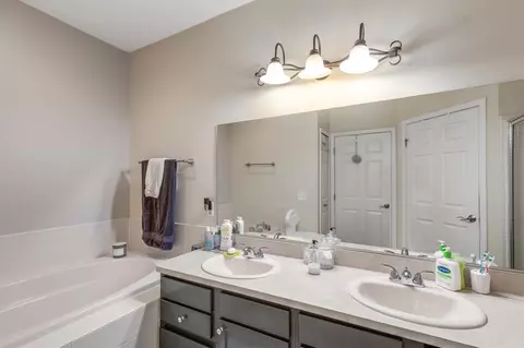 Bath - 47636 Scenic Cir S, Canton, MI 48188 photo 3 of 9