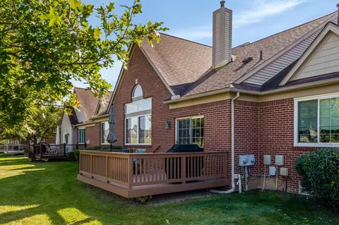 Exterior - 47636 Scenic Cir S, Canton, MI 48188 photo 8 of 10