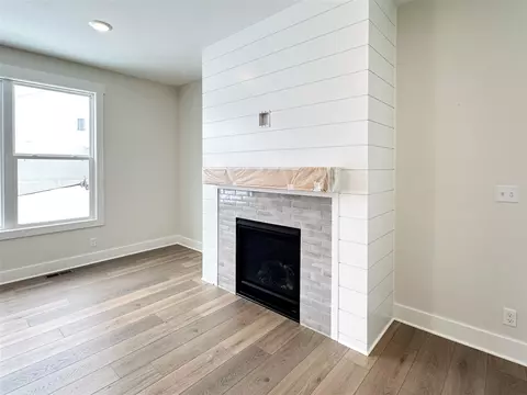Living - 3353 Eagle Peak, Jenison, MI 49428 photo 5 of 6
