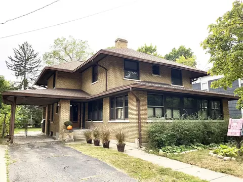 303 W Walnut, Kalamazoo, MI 49007