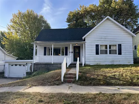 155 Jackson, Manistee, MI 49660