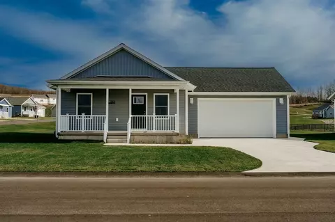 271 Aspen Hill Dr, Shelby, MI 49455