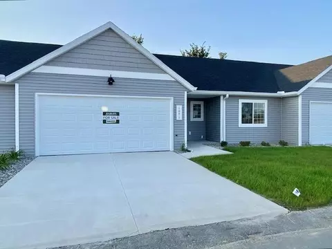 Unit 98 Highpoint, Wayland, MI 49348