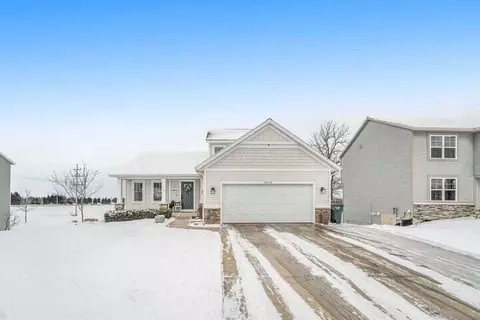 11275 Red Hawk, Allendale, MI 49401