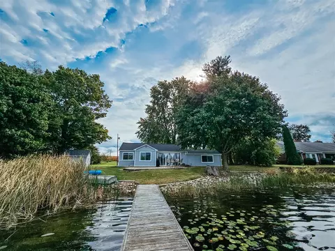 10918 Curth, Jonesville, MI 49250